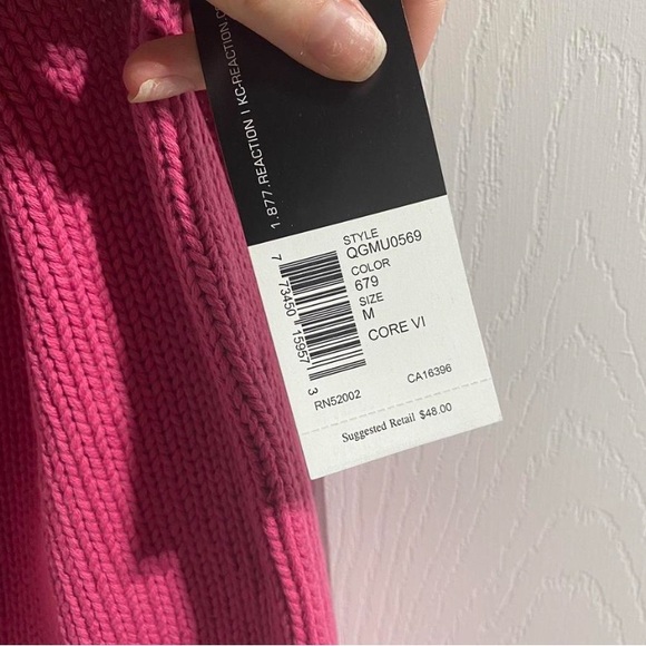 212- Reaction Kenneth Cole knit sweater - Picture 2 of 4